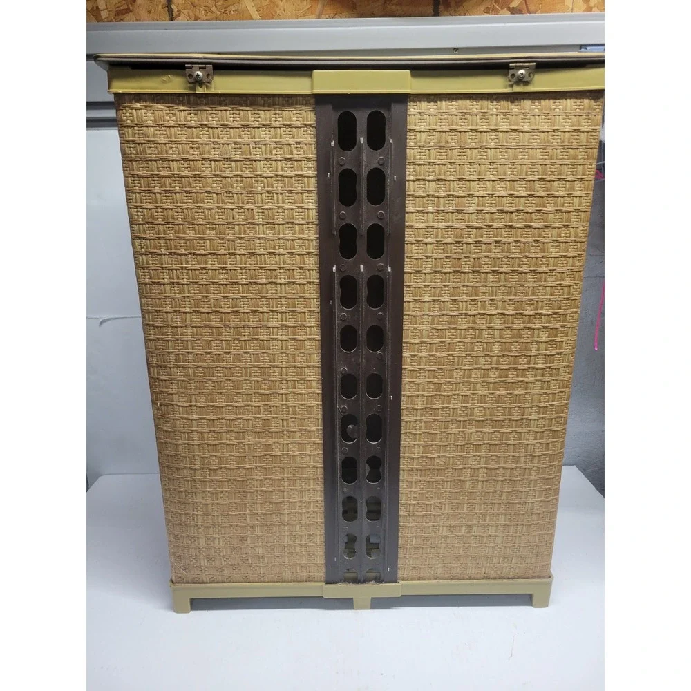 Vintage Mid Century Woven Wicker Style Laundry Hamper Harvest Gold Vinyl Lid